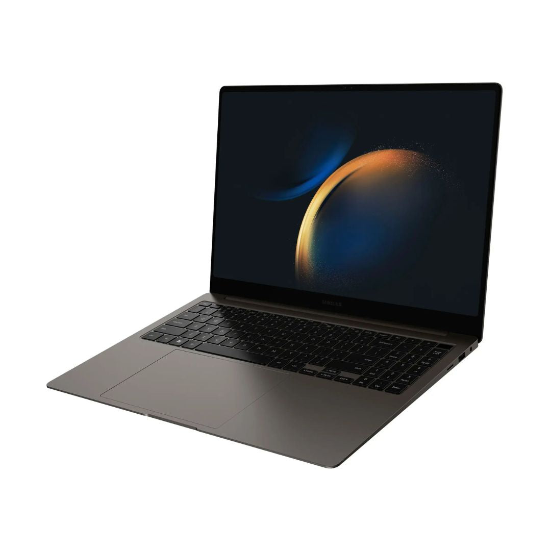 Samsung Galaxy Book3 Pro ƒ?? 14" 3K AMOLED 120Hz ƒ?? i7-1360P ƒ?? 16GB RAM ƒ?? 1TB SSD ƒ?? Graphite ƒ?? NP940XFG-KC1US
