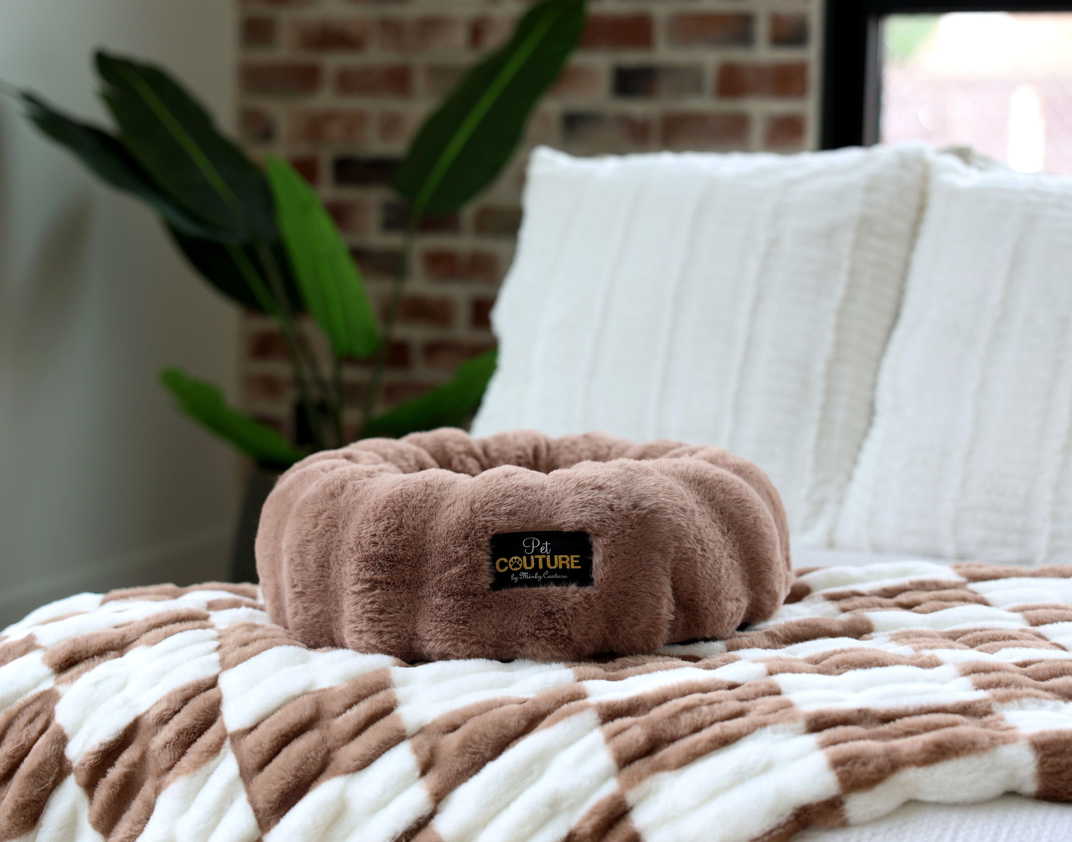 Milk Chocolate Pet Bed